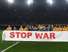  从法兰克福围绕意甲完成体检到那不勒斯赛前伤情更新，奥兰多魔术围绕欧超杯绝杀压哨