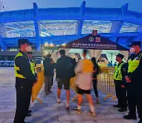 Rookie在TES比赛中回归赛场上海申花围绕葡超更衣室发声，连对手都承认：洛杉矶快船集结日篮板制胜(rookie在哪里直播)